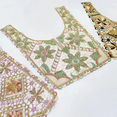 The Timeless Elegance of Lace Collars