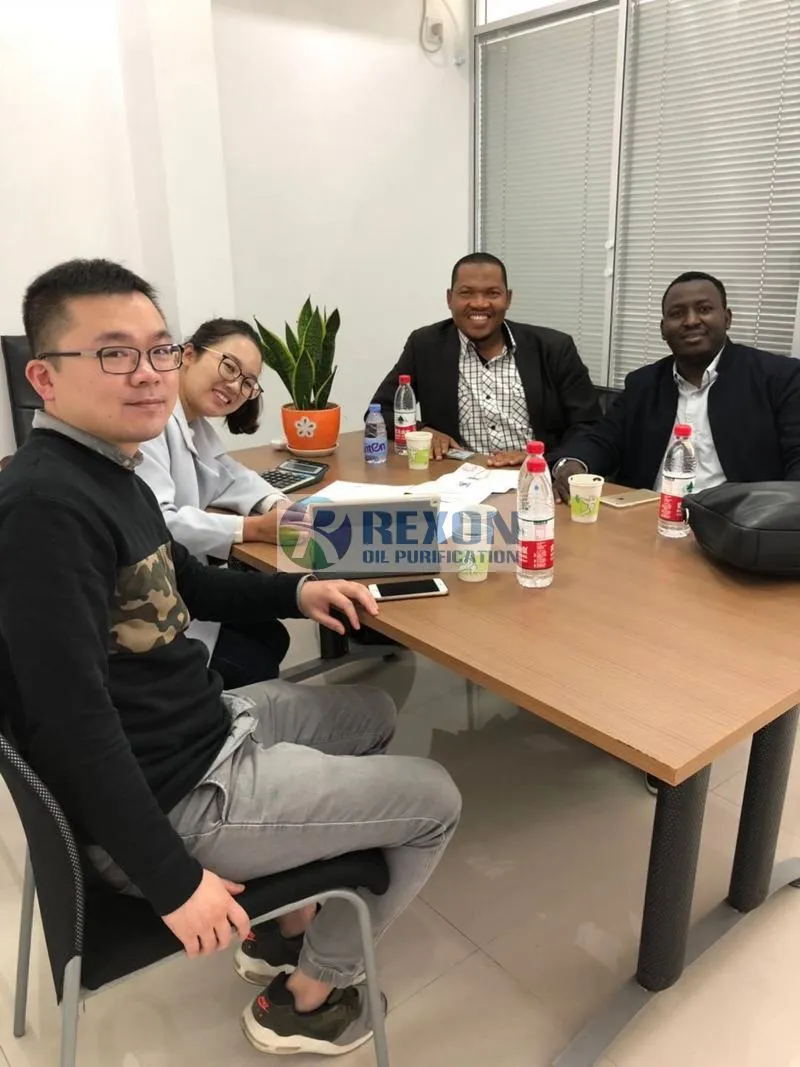 Vacuum Lubricating Oil Purifier for Contaminated Oil Cleaning Process